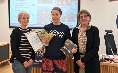 Vuoden Vesiensuojelija Inkeri Pekkanen lähettää roskapostia Hangosta  
